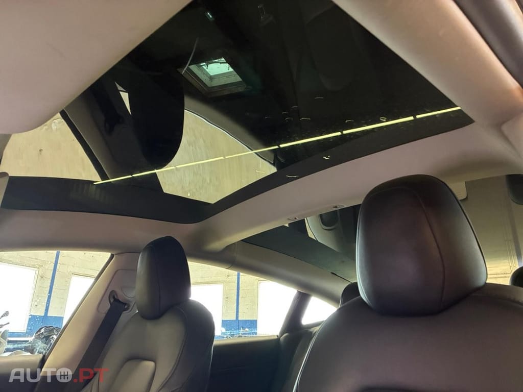 Tesla Model 3 Long-Range Dual Motor AWD