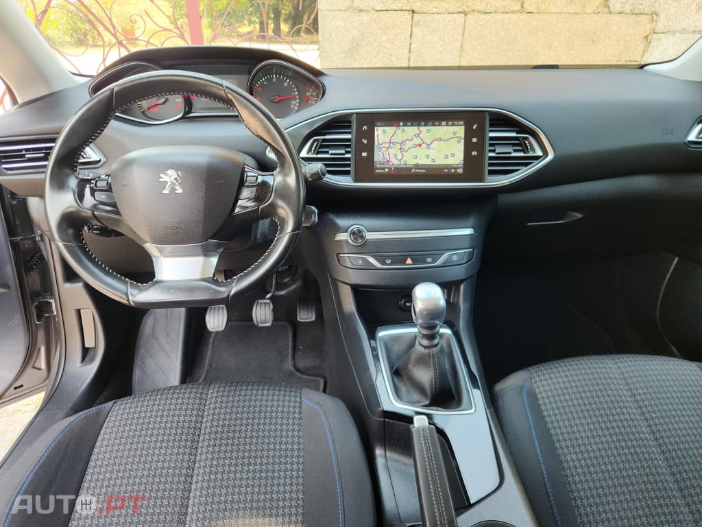 Peugeot 308 1.5 BlueHDi Style