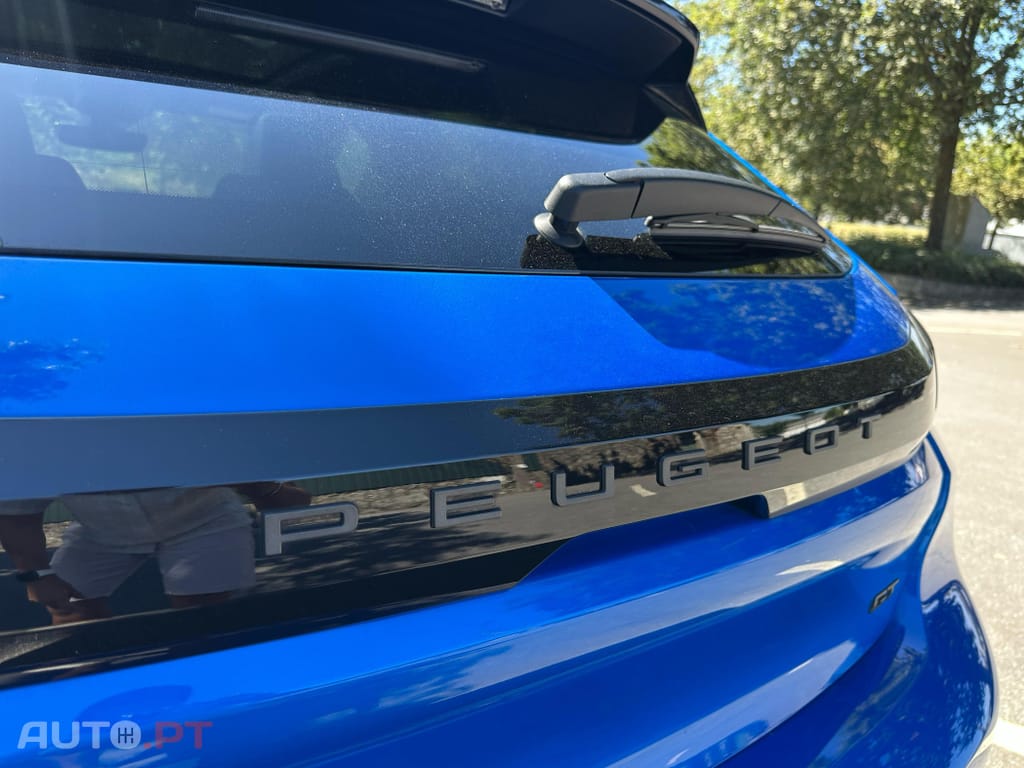 Peugeot E-208 51 kWh GT