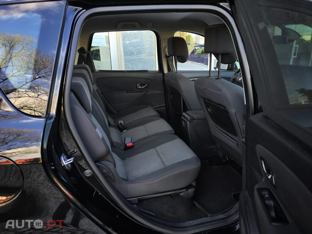 Renault Scénic 1.5 dCi Dynamique S EDC