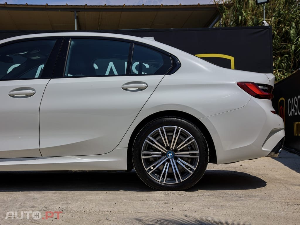 BMW 330 e Aut.