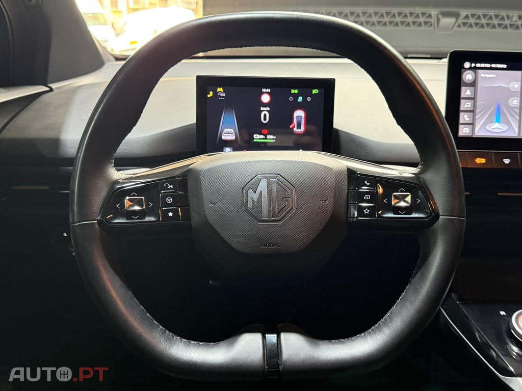 MG MG4 64 kWh Luxury