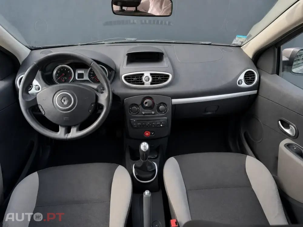 Renault Clio Break 1.2 16V Confort 130g