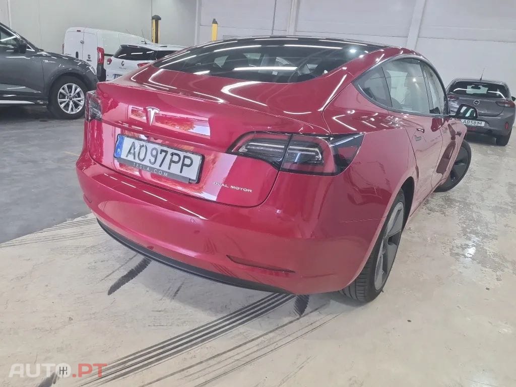 Tesla Model 3 Long-Range Dual Motor AWD