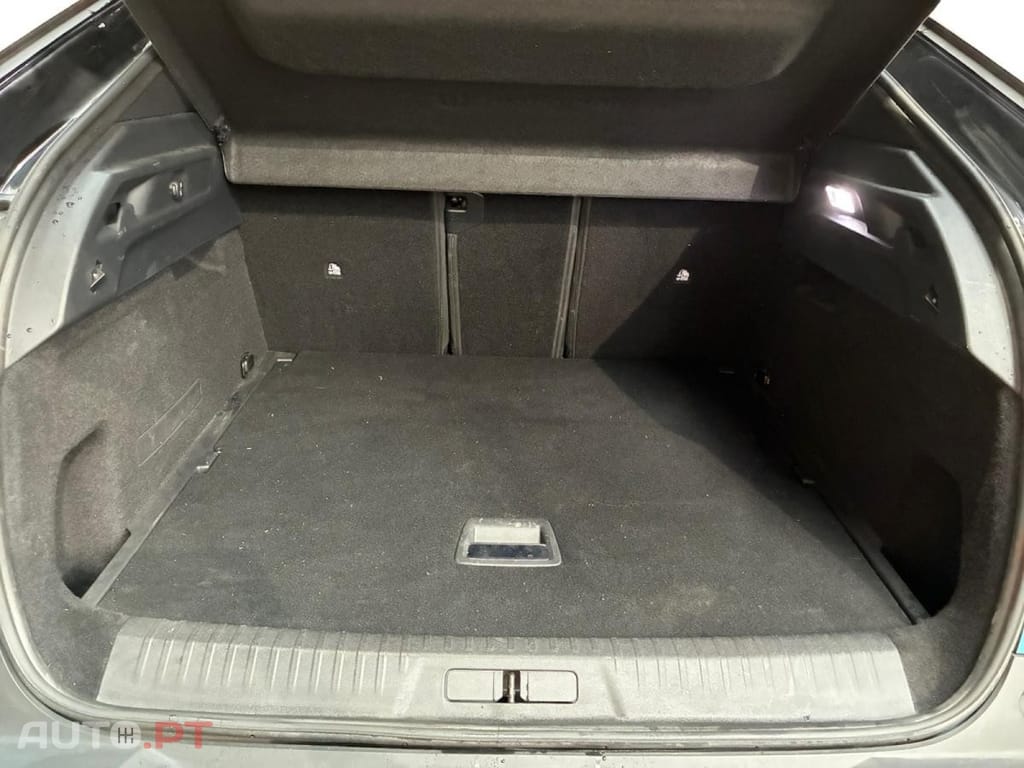 Peugeot 3008 1.2 Hybrid GT e-DCS6