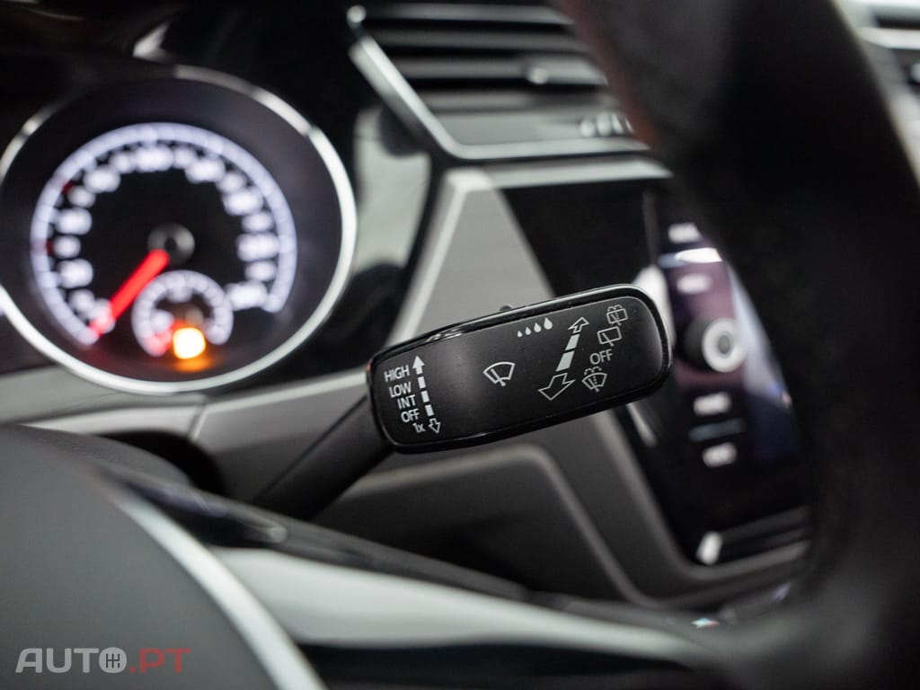 Volkswagen Touran 2.0 TDI Confortline