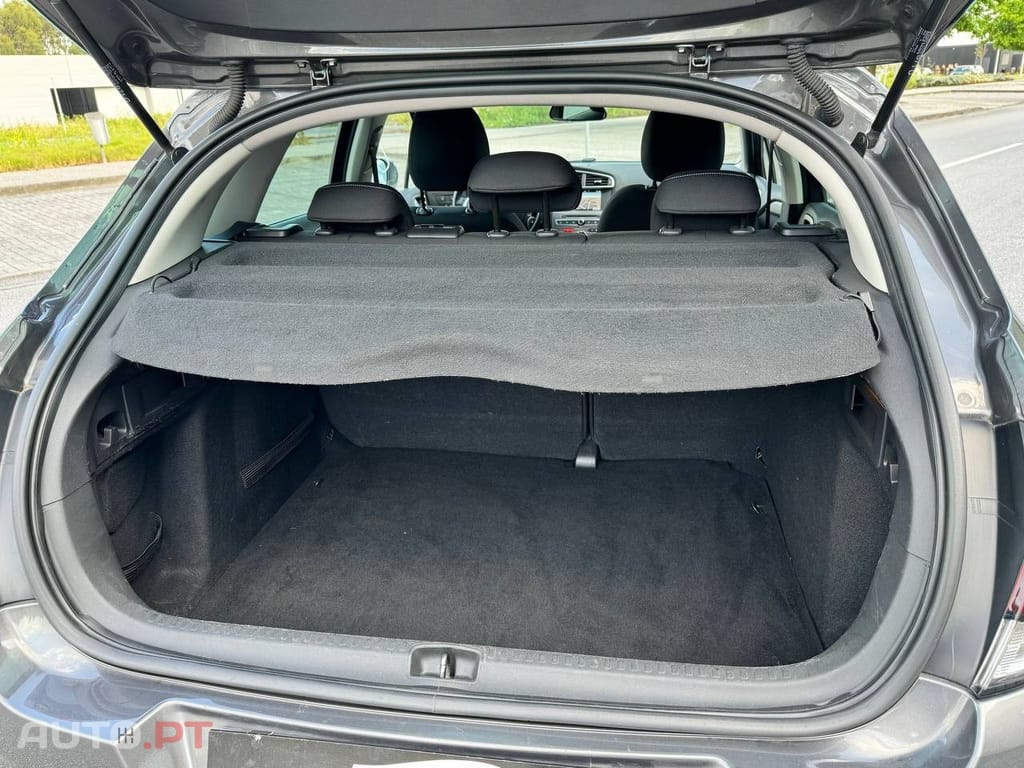 Citroen C4 1.6 BlueHDi Feel EAT6