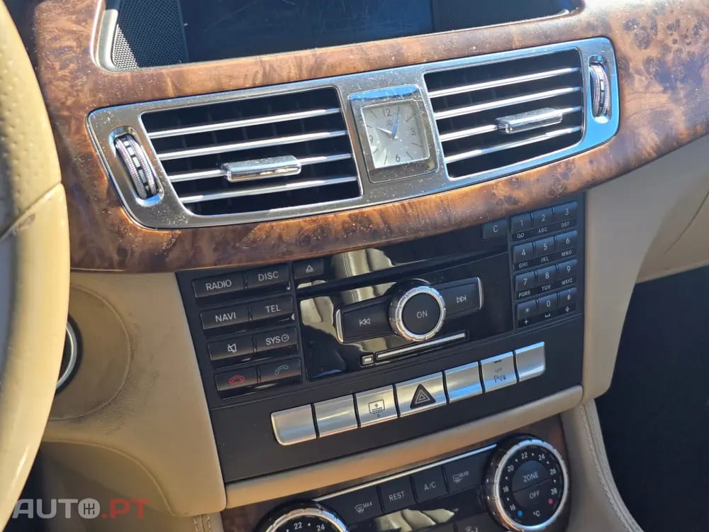 Mercedes-Benz CLS 350 Outro