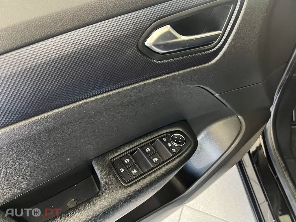 Renault Arkana 1.6 E-Tech Business