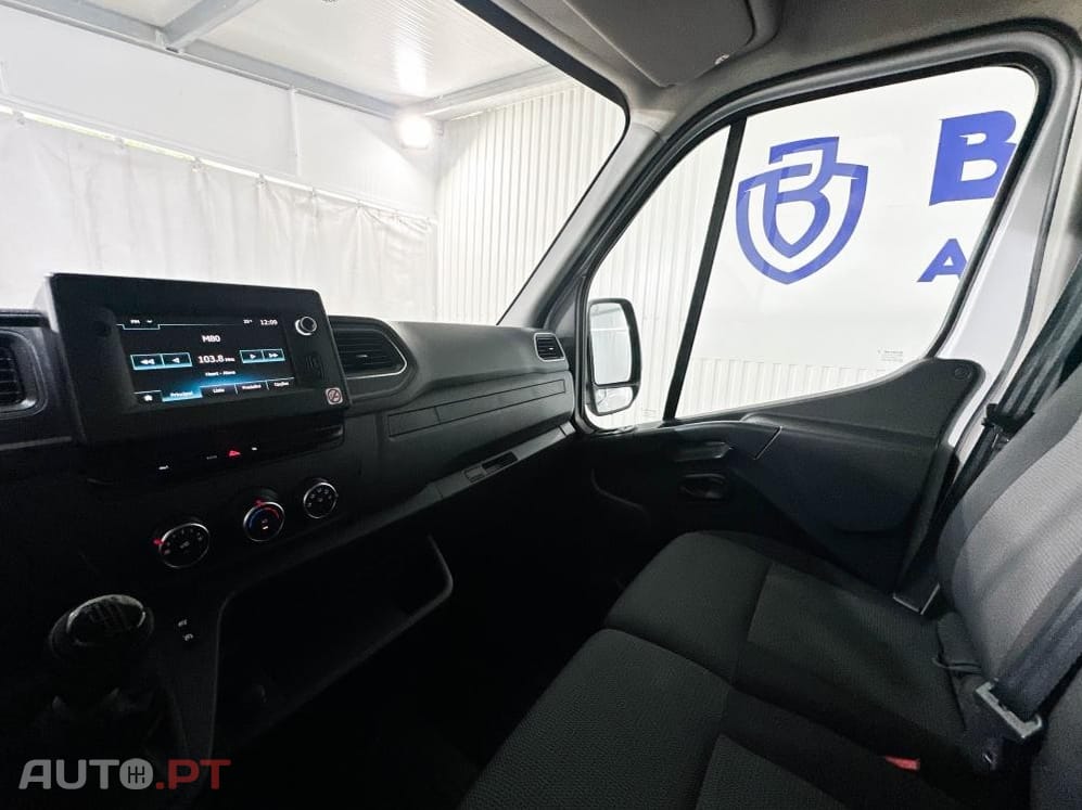 Renault Master L2H2 2.3 DCi 135cv Confort