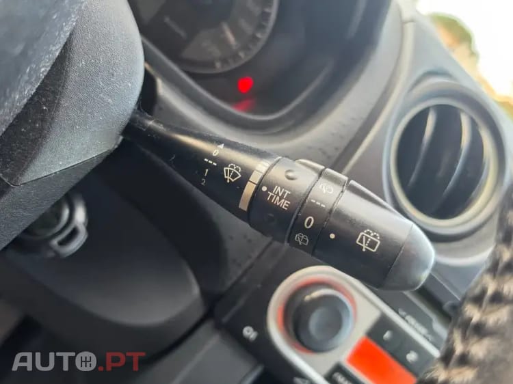 Mitsubishi Colt 1.3 Invite CA