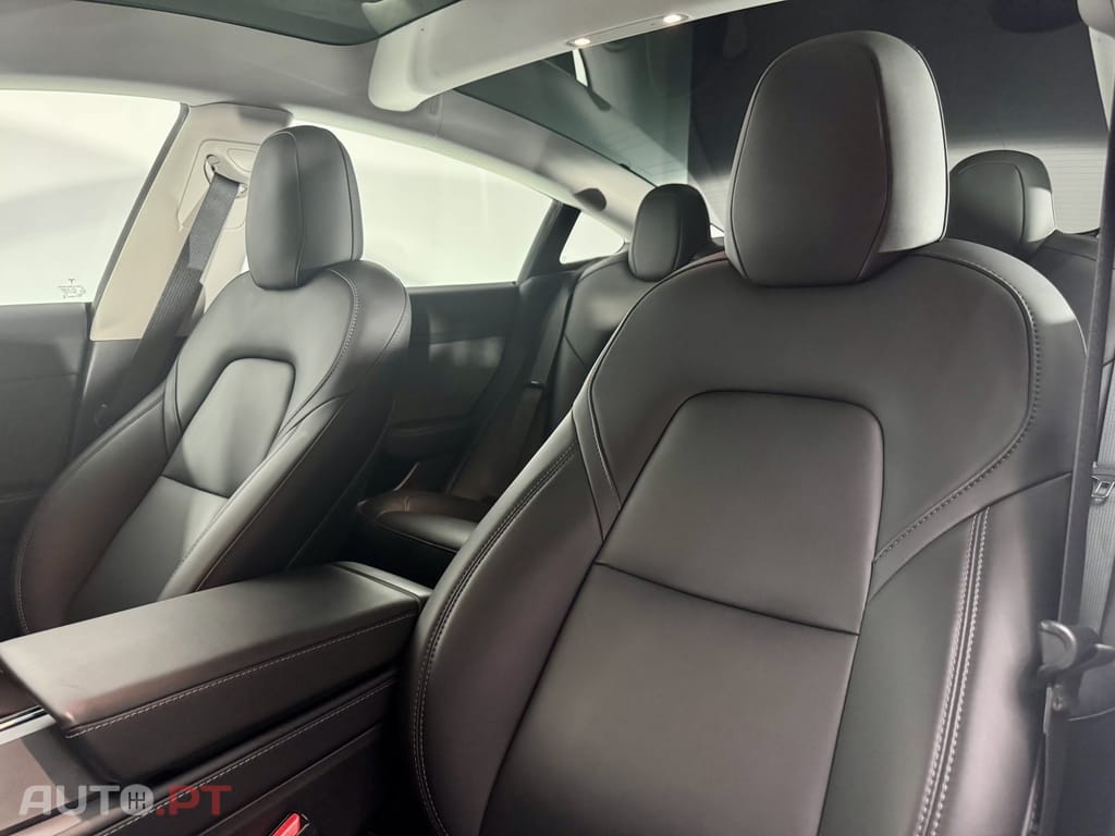 Tesla Model 3 Standard Range Plus RWD