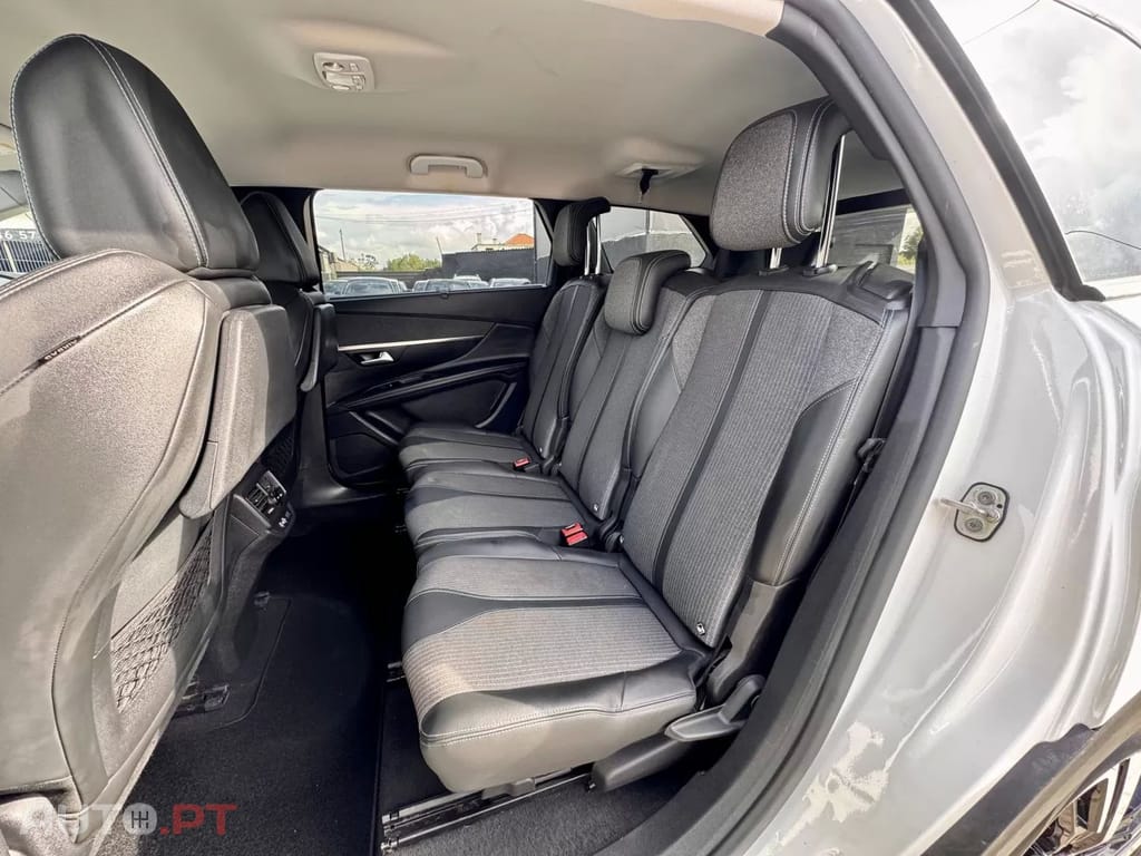 Peugeot 5008 1.5 BlueHDi Allure EAT8