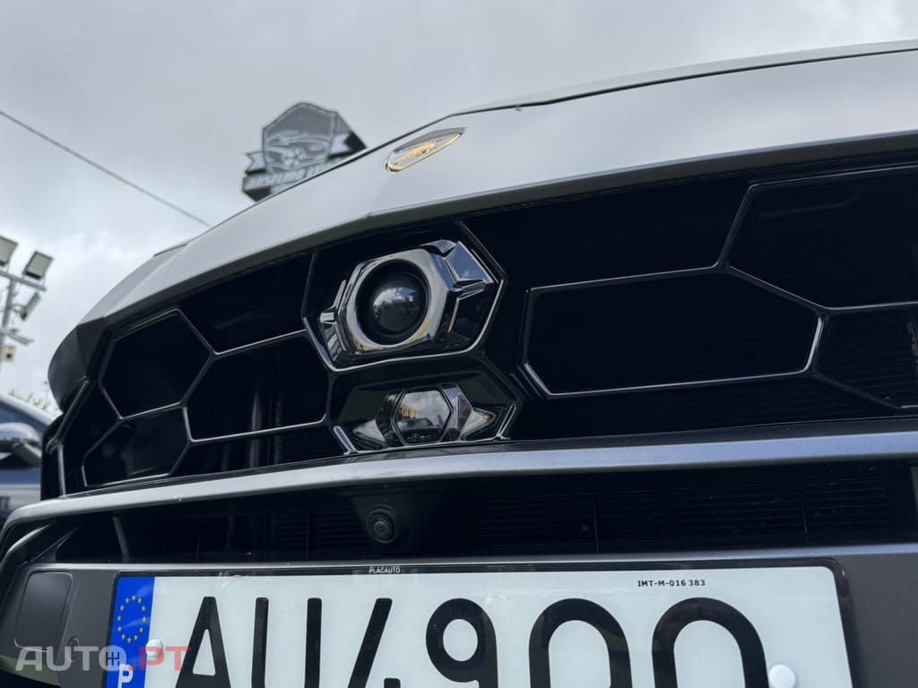 Lamborghini Urus 4.0 V8