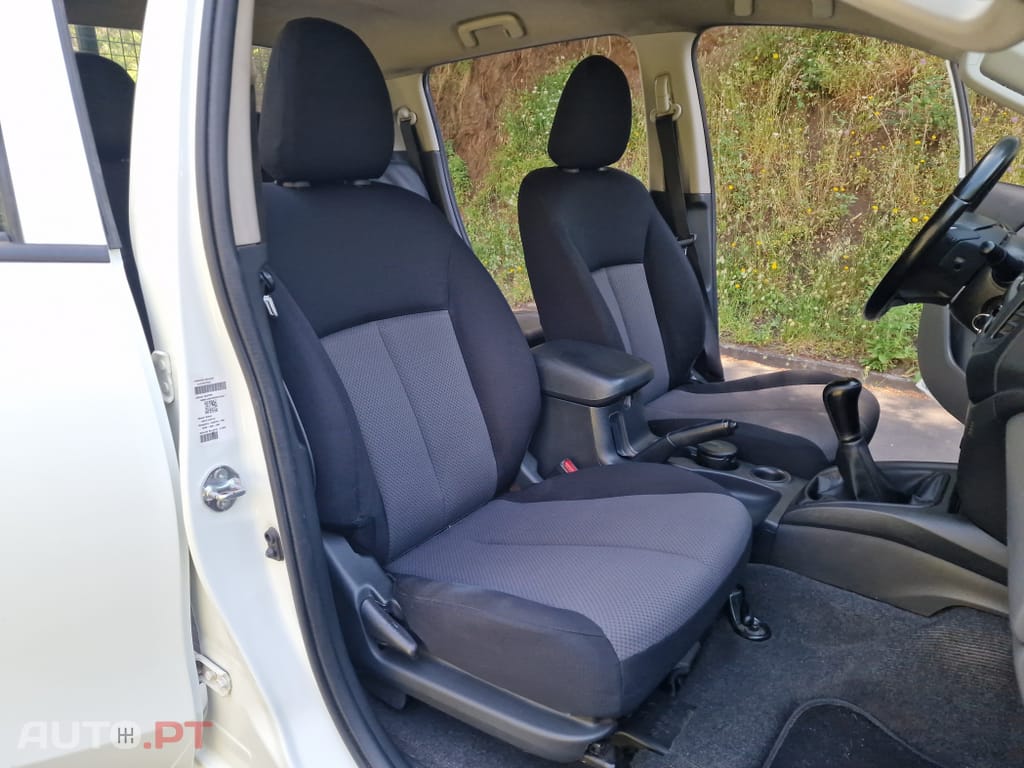 Mitsubishi L200 2.3 DI-D CD Invite 2WD