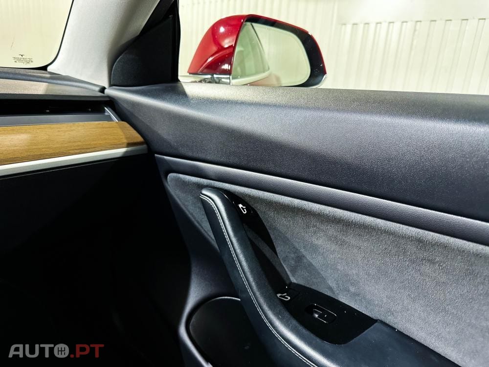 Tesla Model 3 Long Range Tração Integral