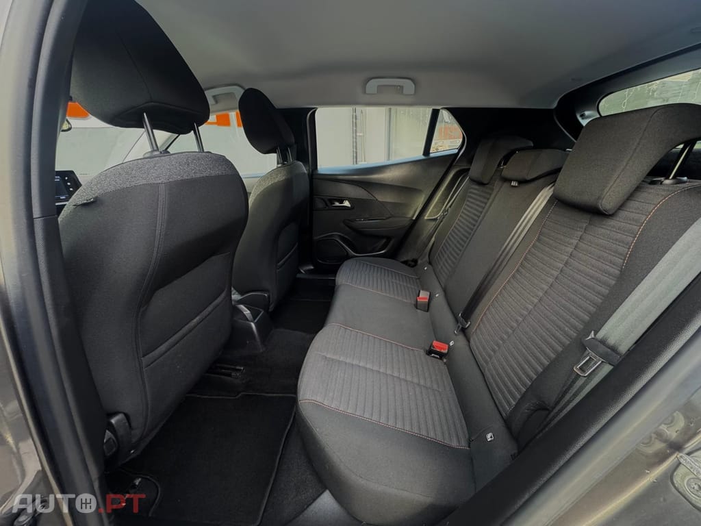 Peugeot 2008 1.2 PureTech Active