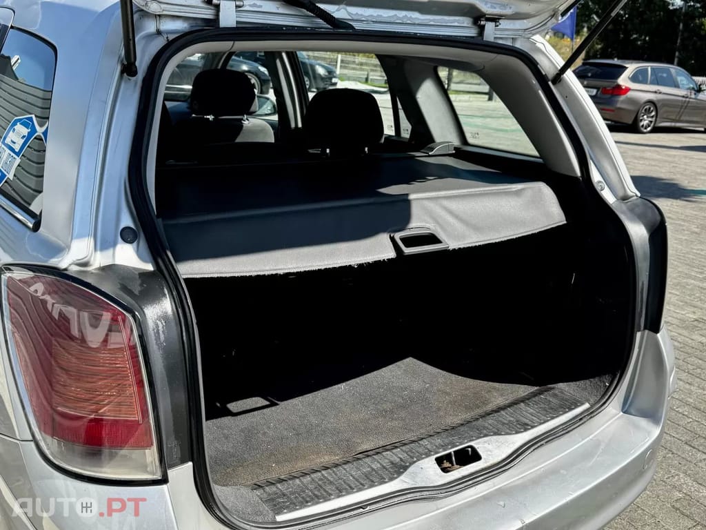 Opel Astra Caravan 1.3 CDTi Enjoy — fotografia 15