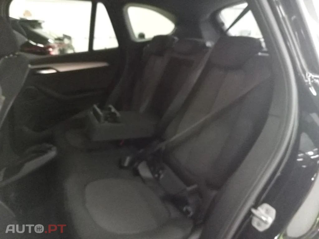 BMW X1 25 e xDrive Corporate Edition