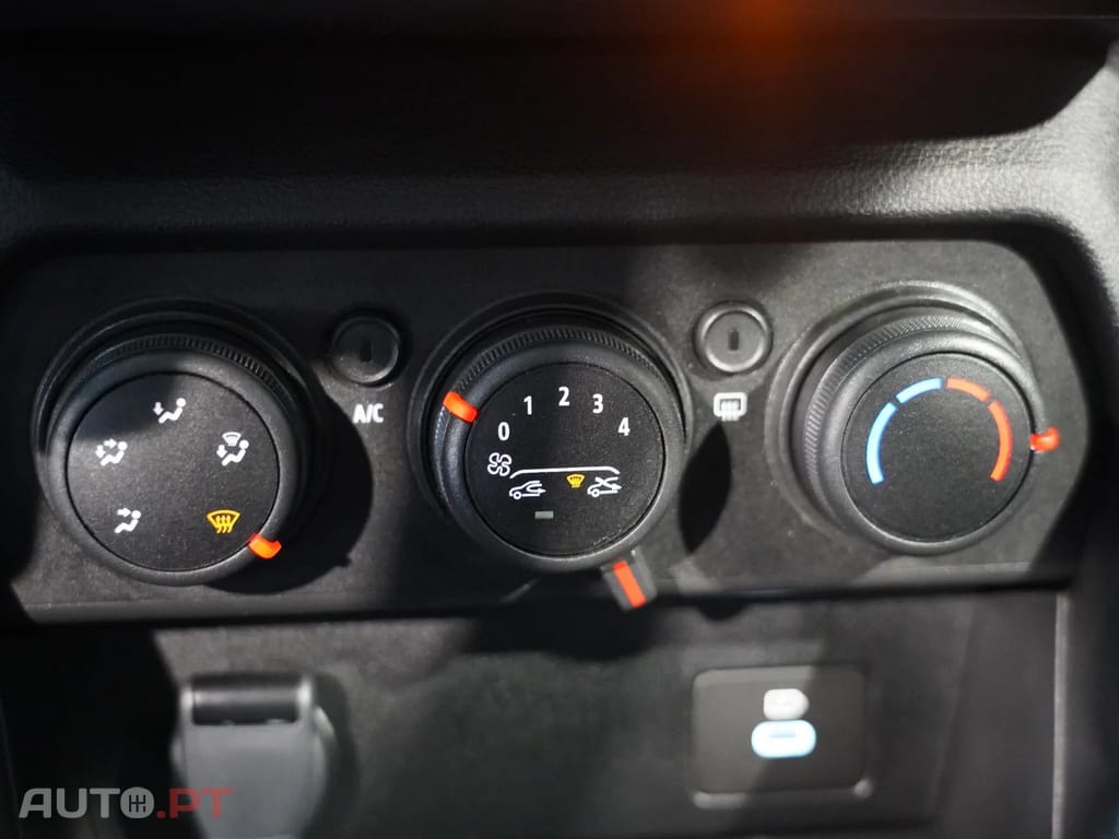 Dacia Sandero 1.0 ECO-G Essential Bi-Fuel