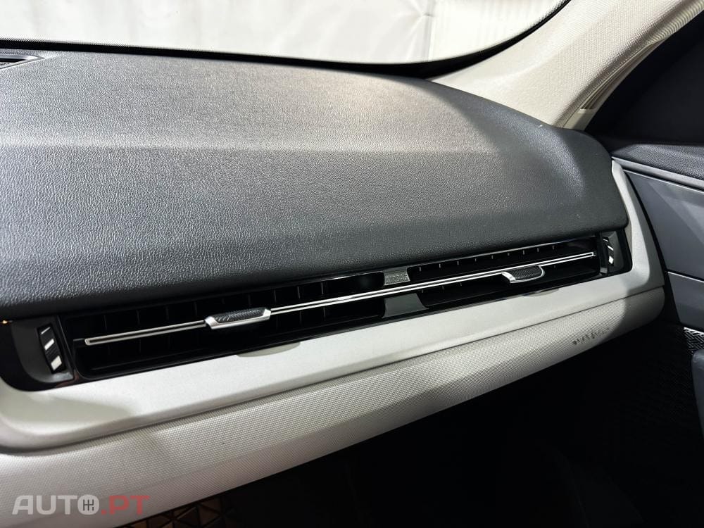 BMW iX1 xDrive30
