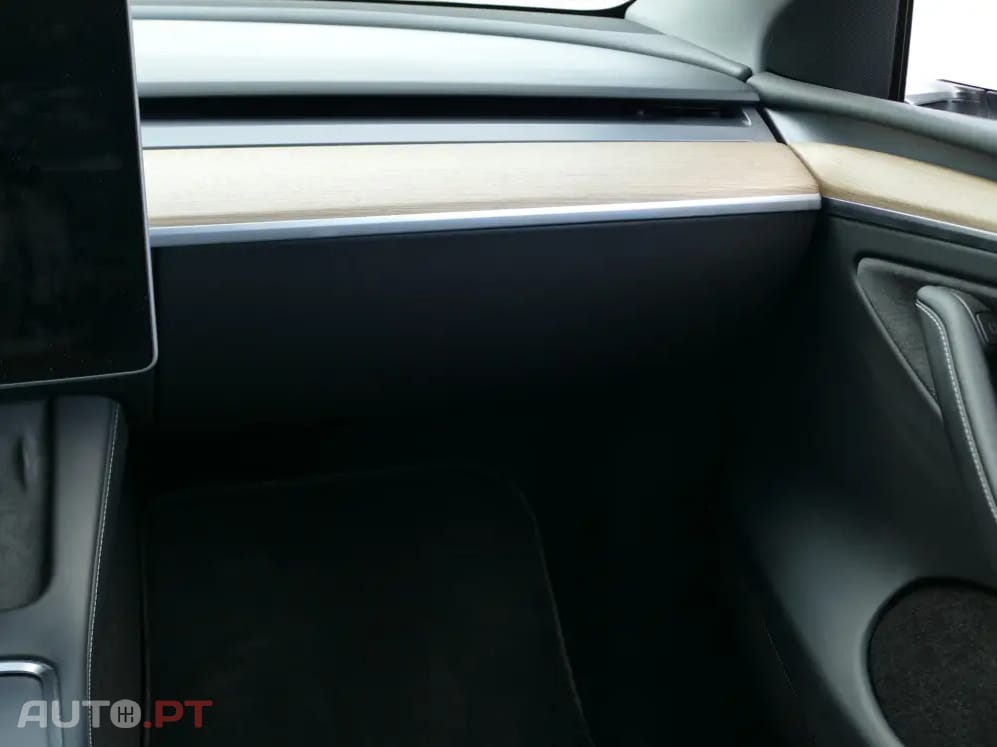 Tesla Model Y Tração Traseira