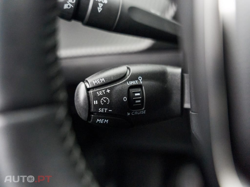 Peugeot 2008 1.5 BlueHDi Allure