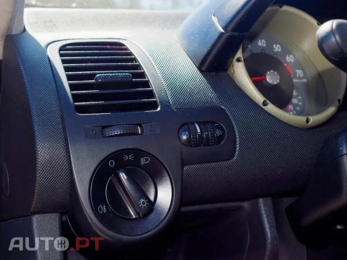 Volkswagen Polo Outro