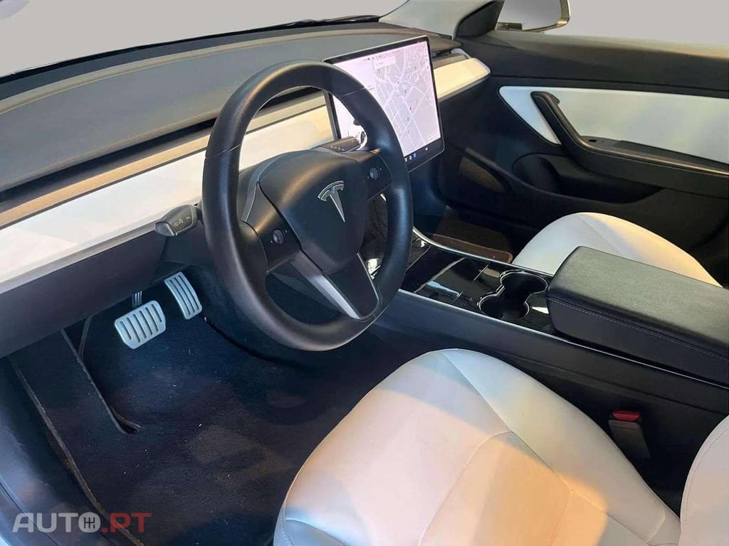 Tesla Model 3 PERFORMACE DUAL MOTOR