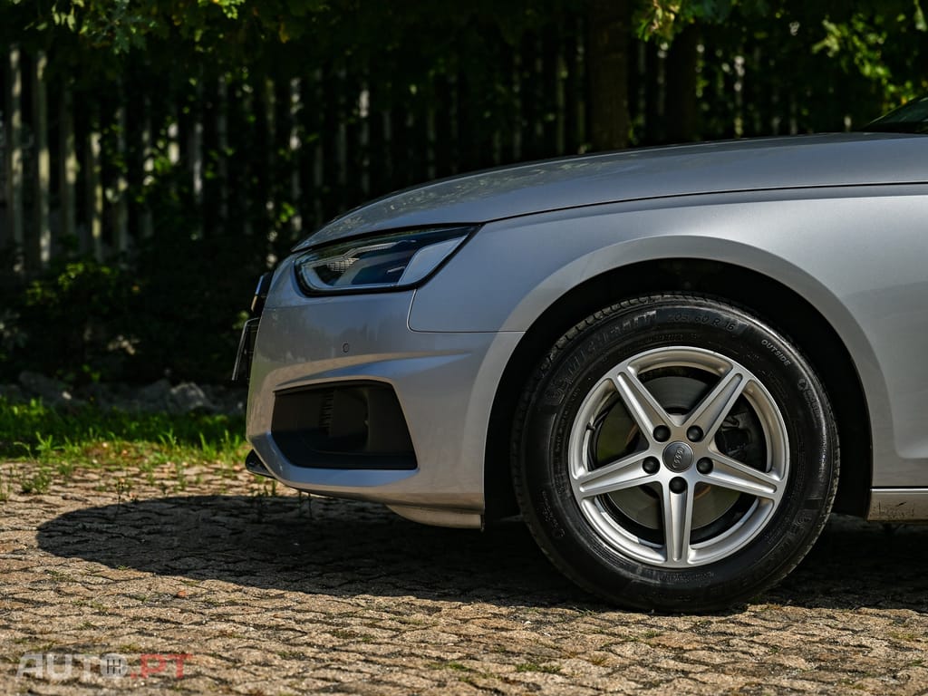 Audi A4 2.0 TDI Design S tronic