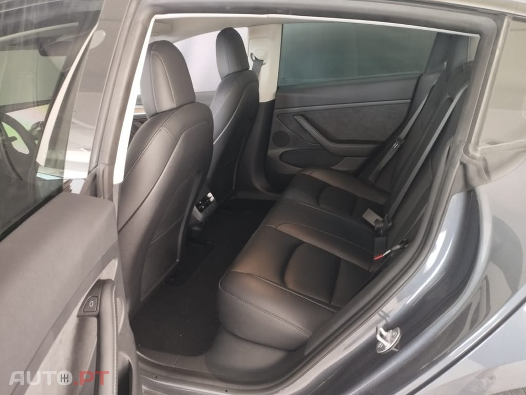 Tesla Model 3 Long Range Tração Traseira