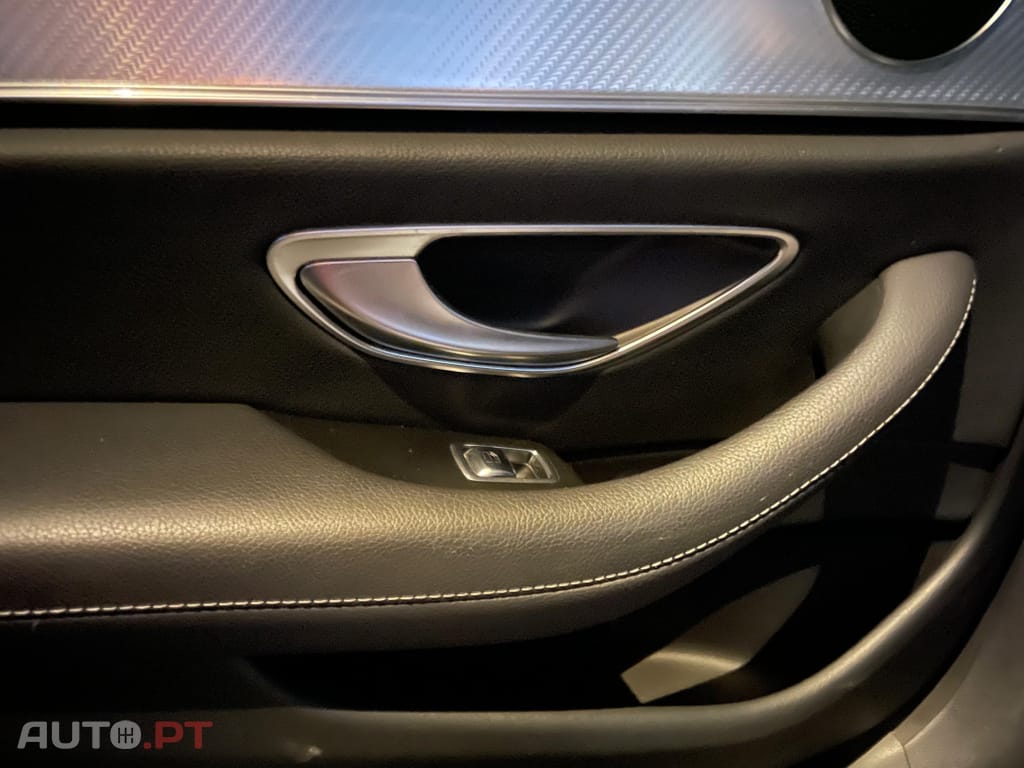 Mercedes-Benz E 300 de Avantgarde