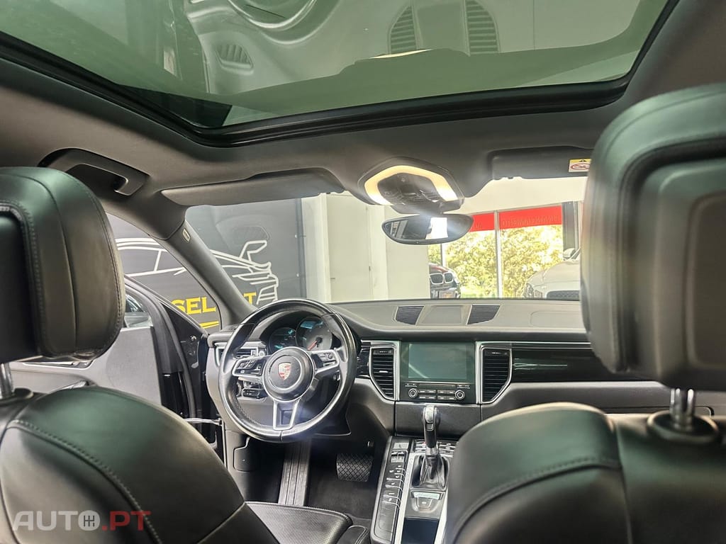 Porsche Macan S