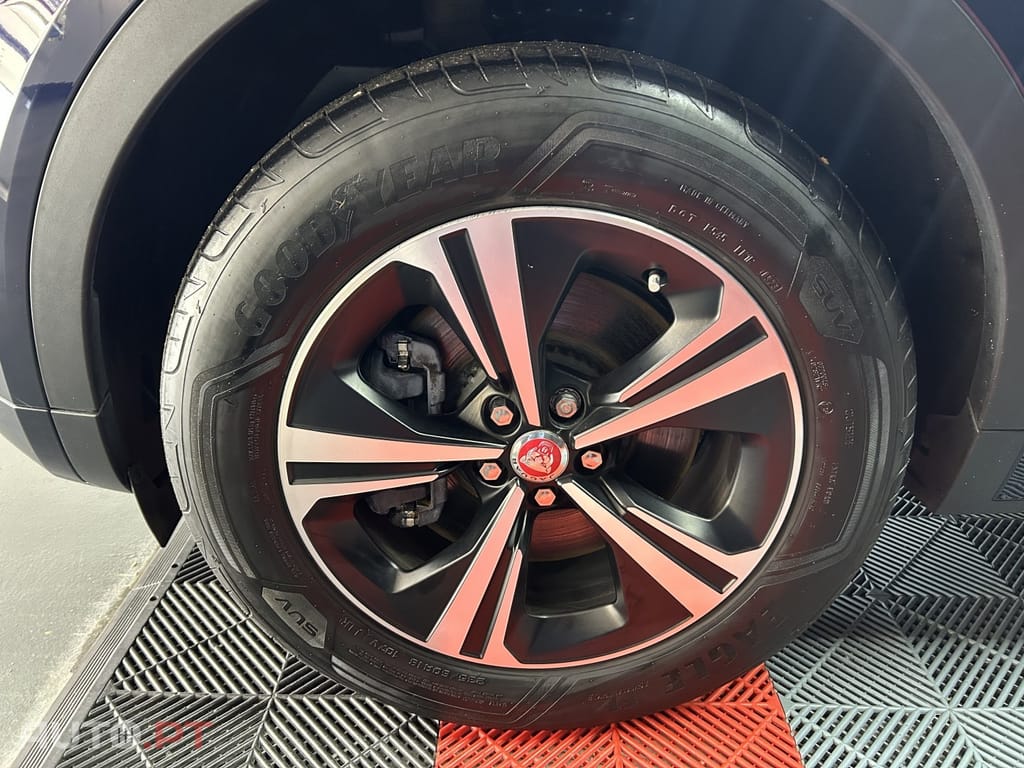 Jaguar E-Pace 1.5 P300e R-Dynamic HSE AWD Aut.