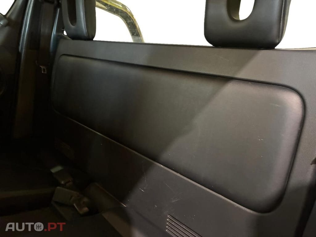 Toyota Hilux 2.8 D-4D 4WD Invincible