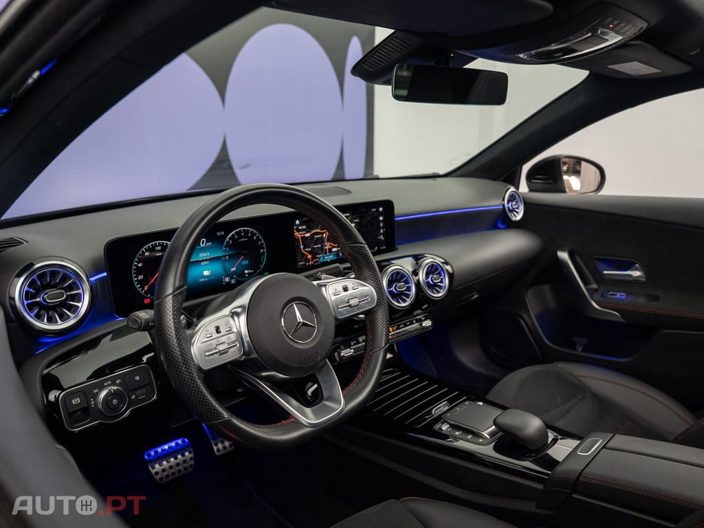 Mercedes-Benz A 250 e AMG Line