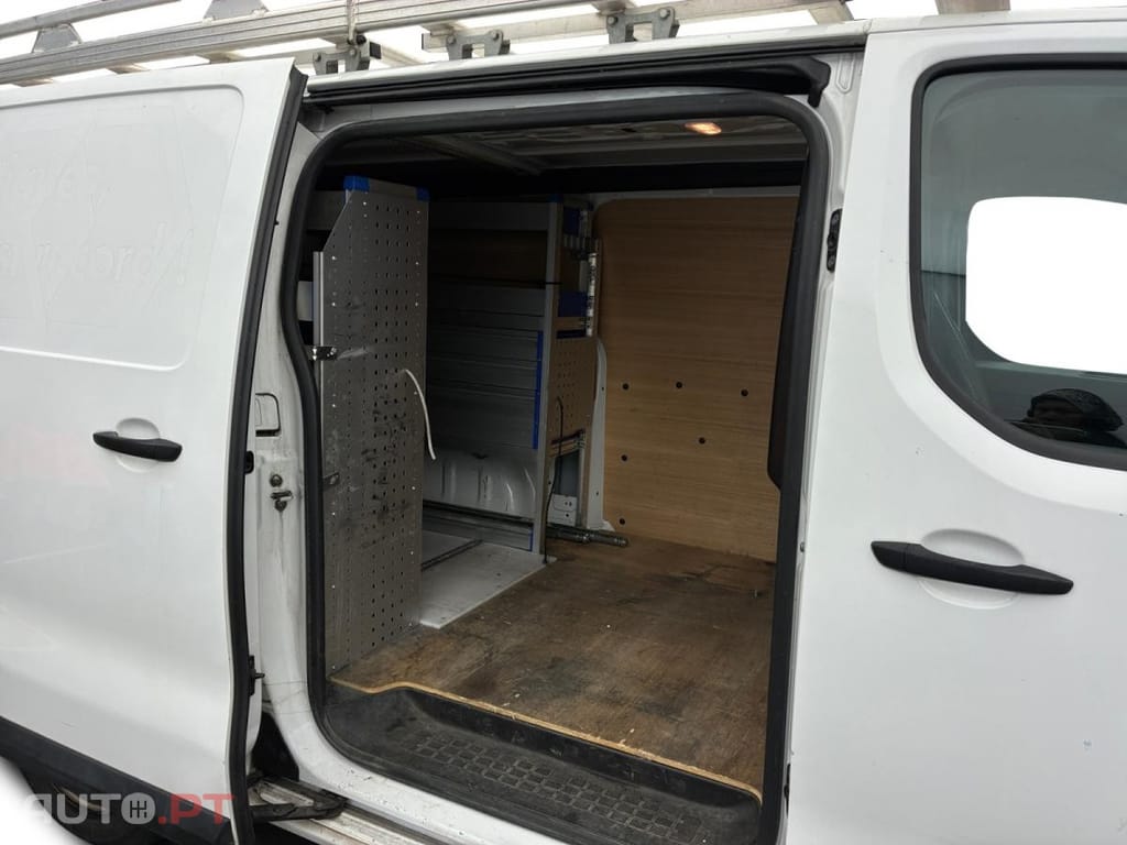 Peugeot Expert 2.0 BlueHDi Long Ashpalt