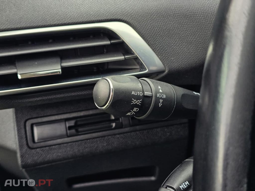 Peugeot 5008 2.0 BlueHDi Allure J18