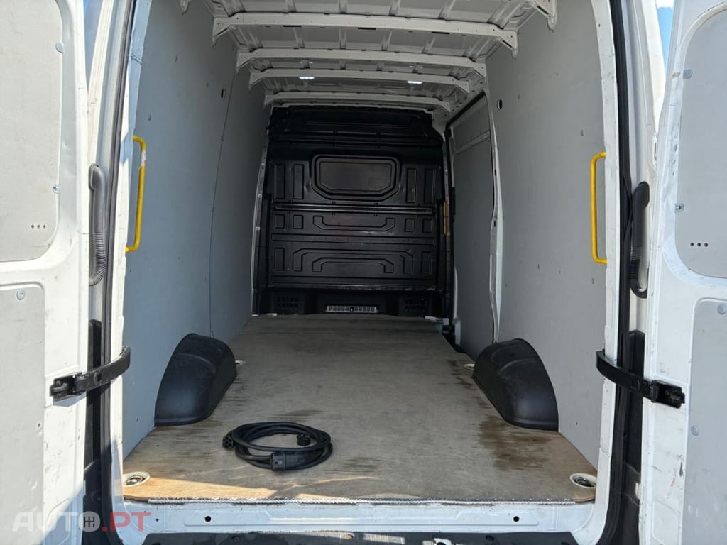 Volkswagen Crafter 35 L3H3