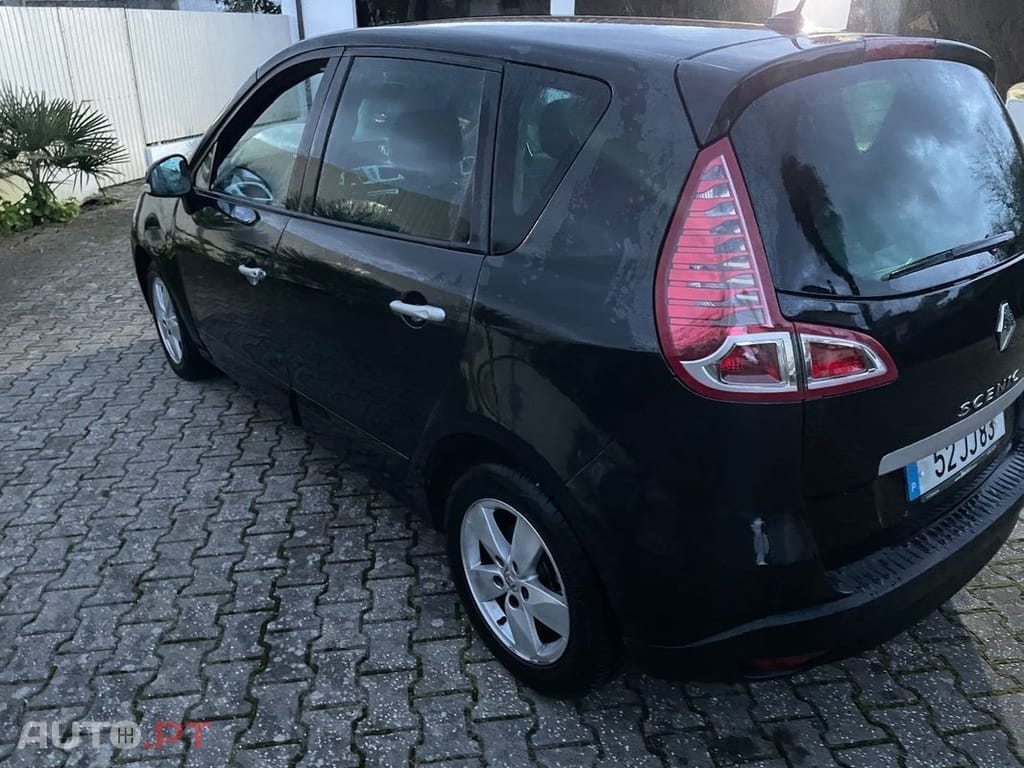 Renault Scénic 1.5 dCi Dynamique S EDC