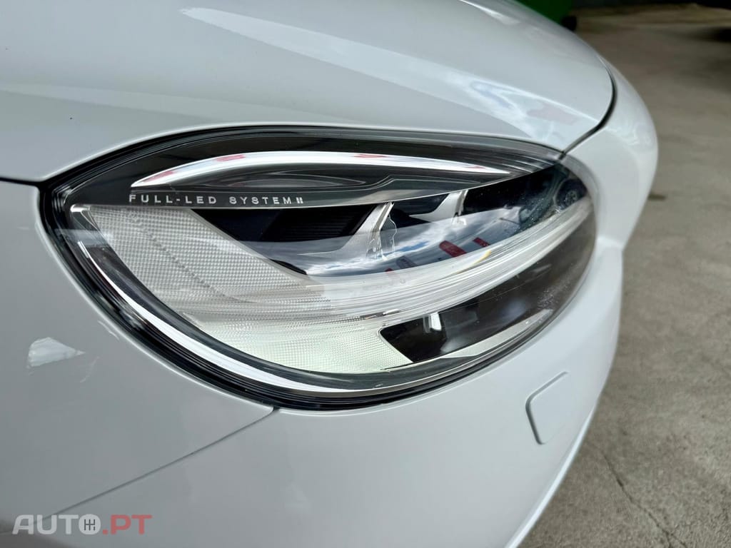 Volvo V40 2.0 D2 Momentum