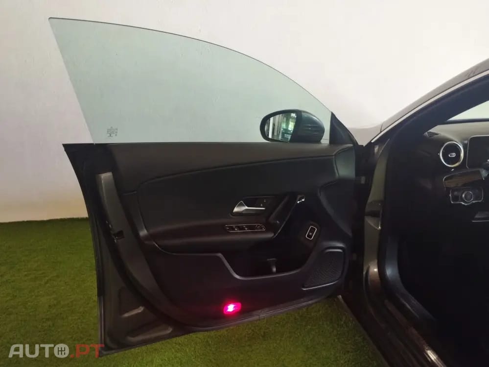Mercedes-Benz CLA 180 Shooting Brake
