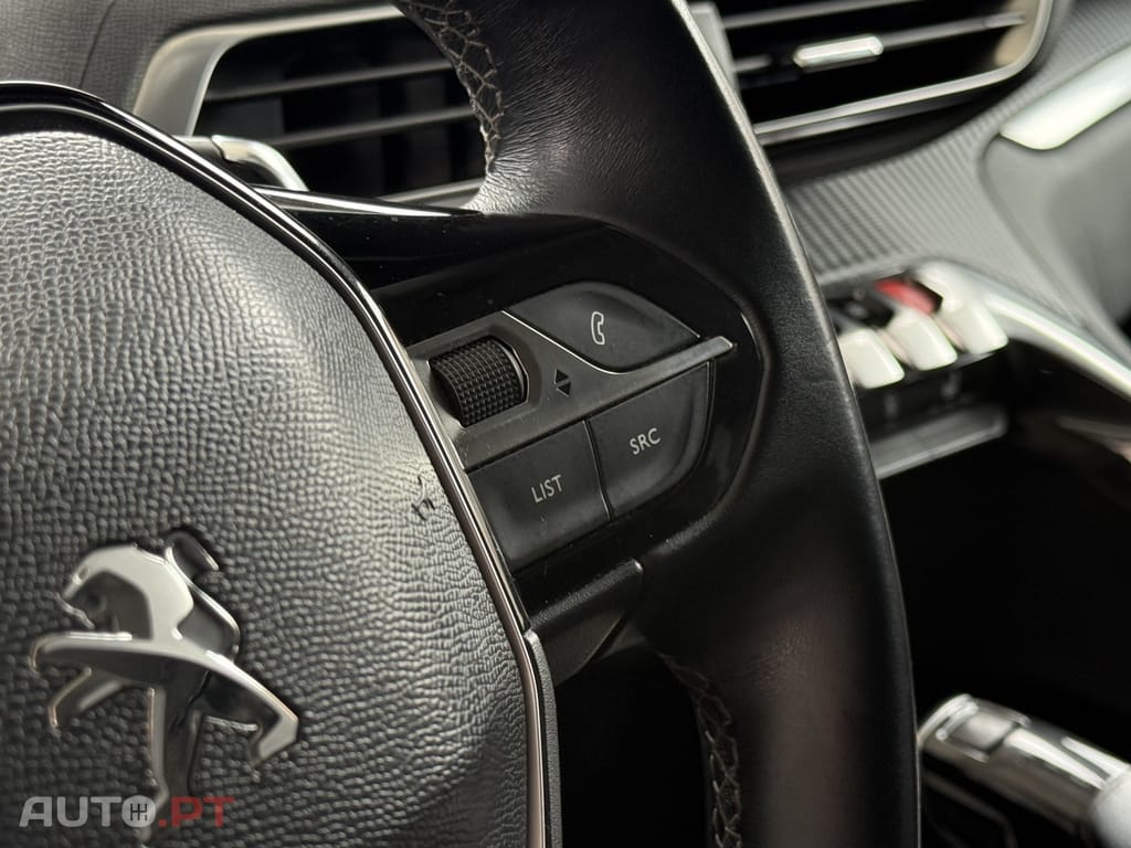 Peugeot 5008 1.2 PureTech Allure EAT8