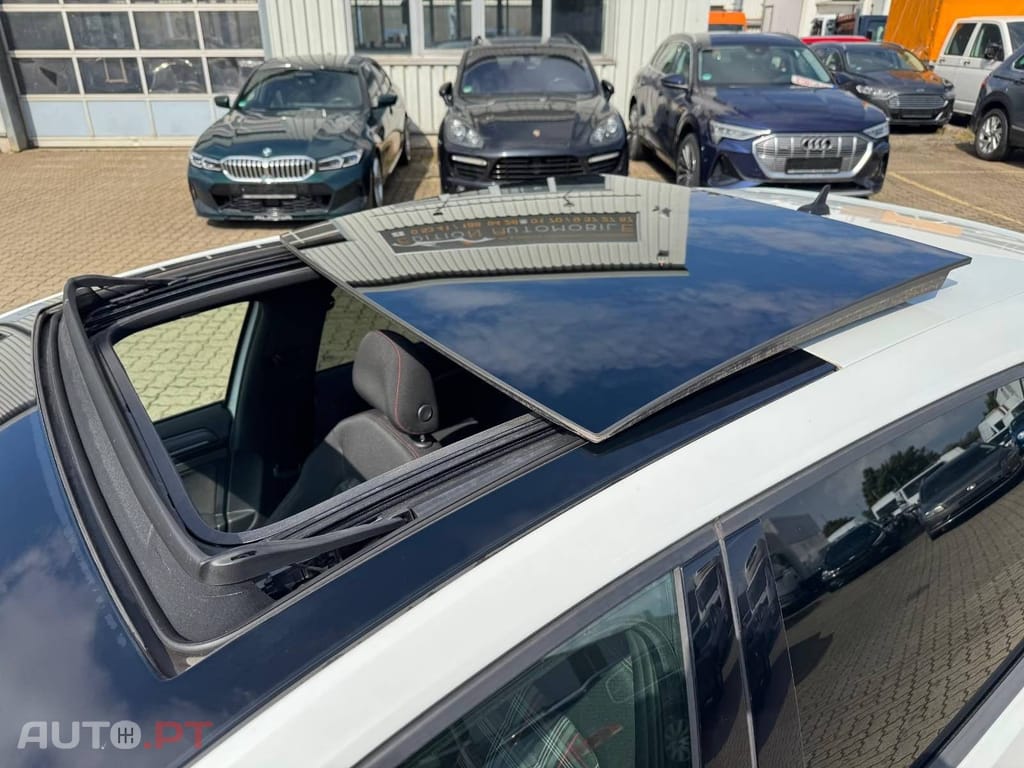 Volkswagen Golf 2.0 TSI GTI