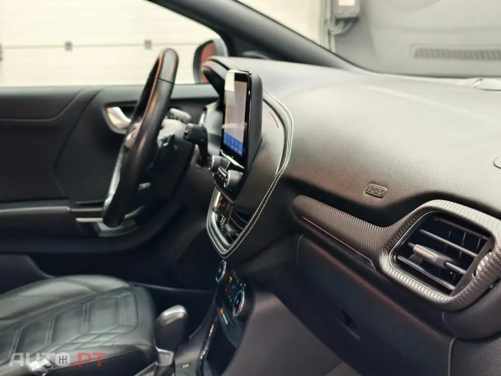 Ford Puma 1.0 EcoBoost MHEV ST-Line Vignale Aut.
