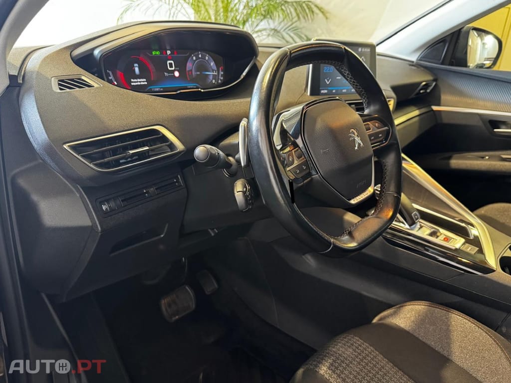 Peugeot 3008 PureTech 130 Stop & Start GPF EAT8 Active Pack