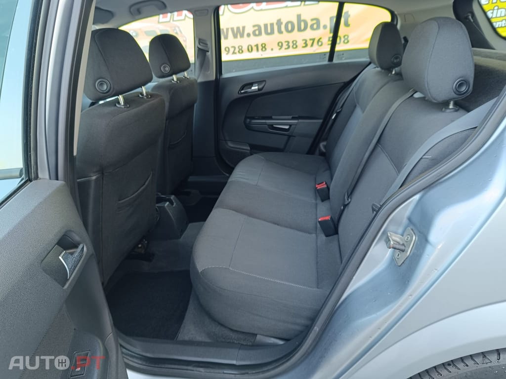 Opel Astra 1.3 CDTi Edition