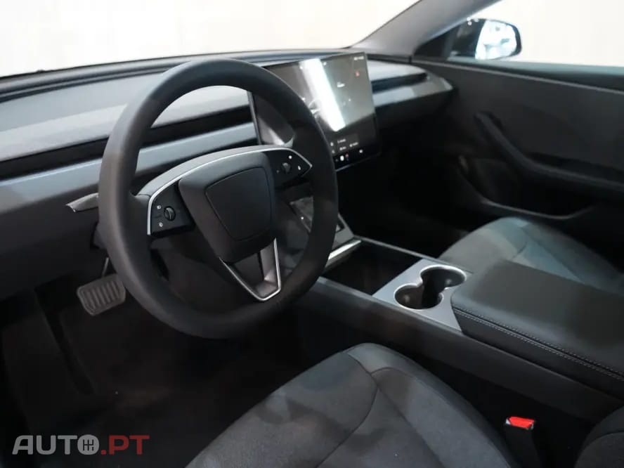 Tesla Model 3 Tração Traseira