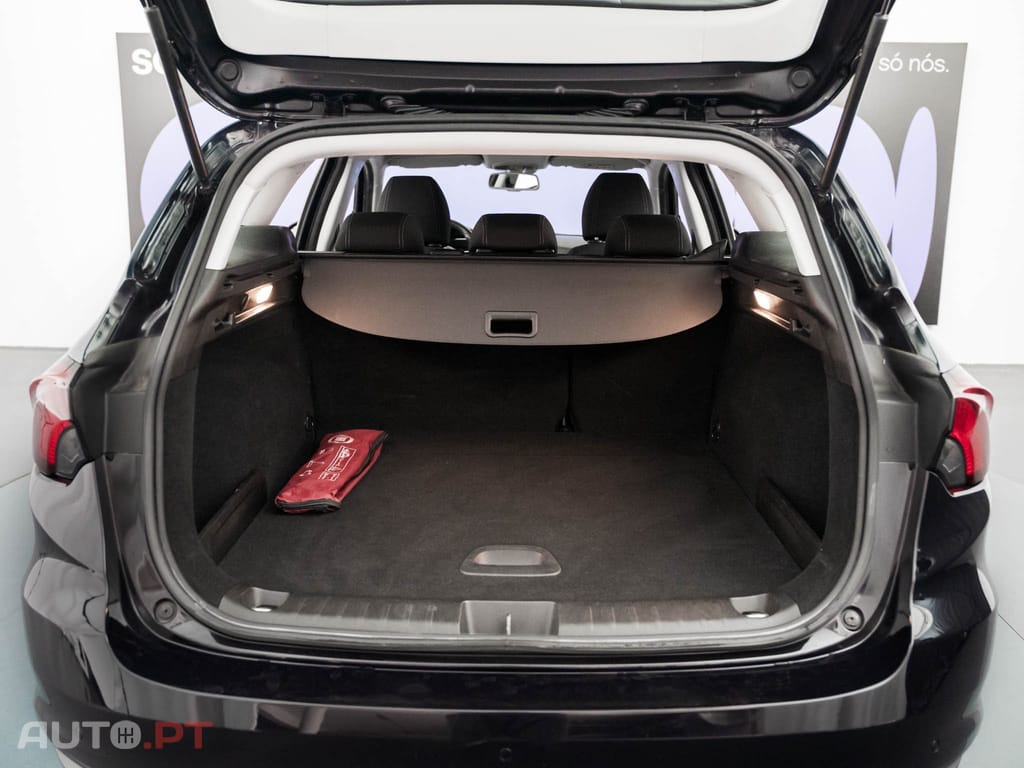 Fiat Tipo 1.3 M-Jet Lounge