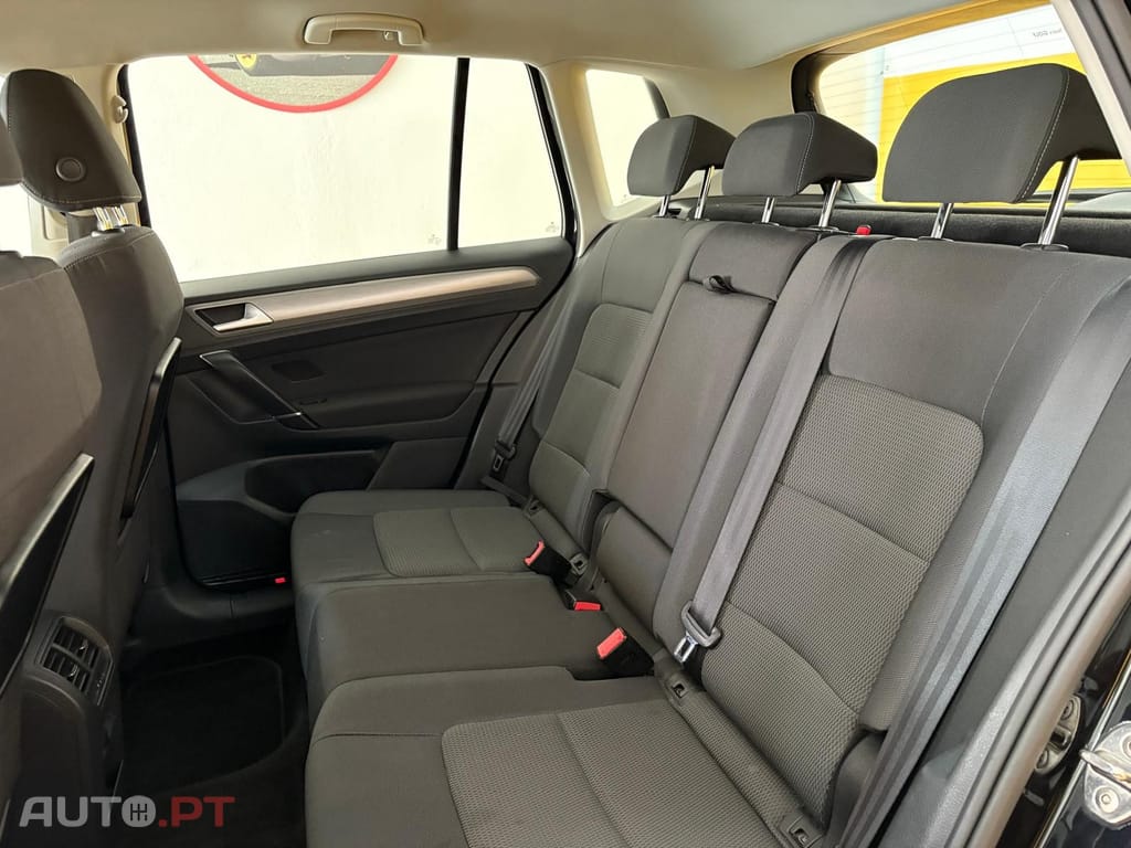 Volkswagen Golf Sportsvan 1.6 TDI Confortline BlueMotion